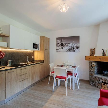 Revo Apartments - Rocca Fiorita アプリーカ エクステリア 写真